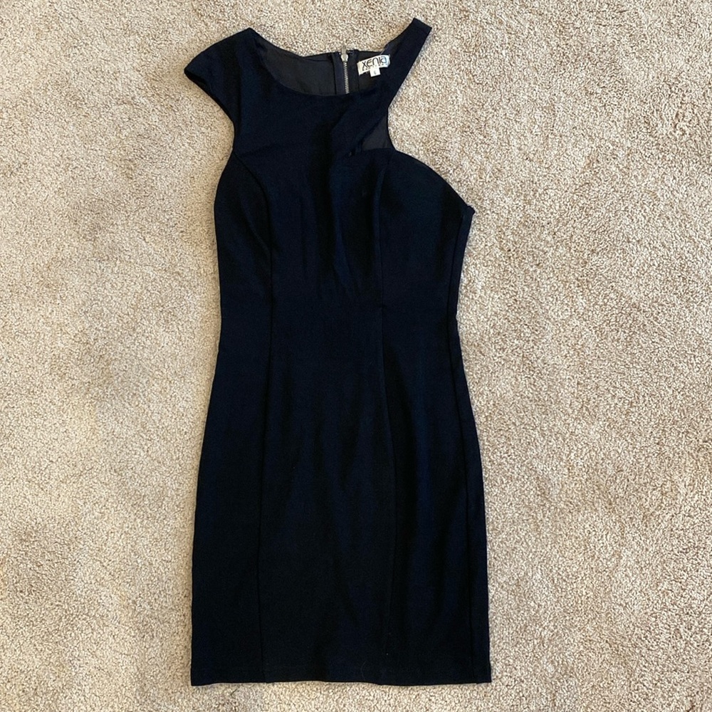 Asymmetrical neckline Bodycon dress